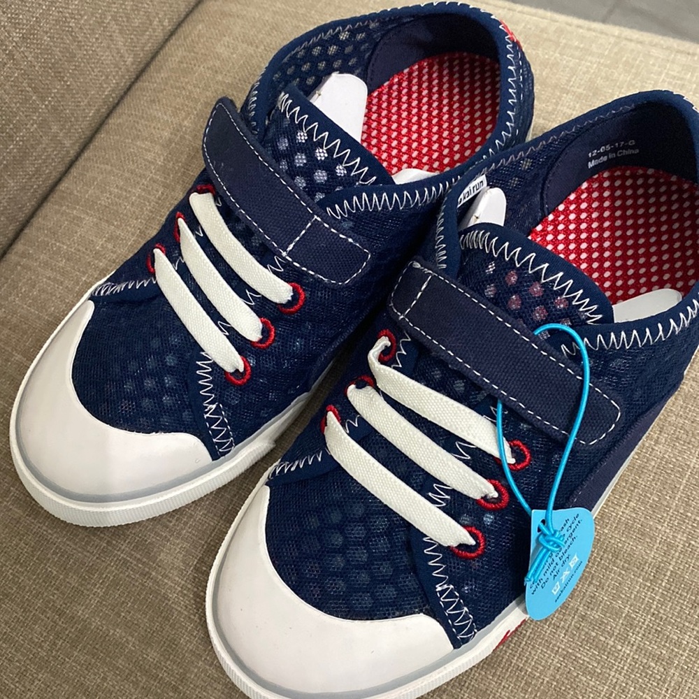 See Kai Run 3 Youth Shoe: Saylor / Navy NWT!!!